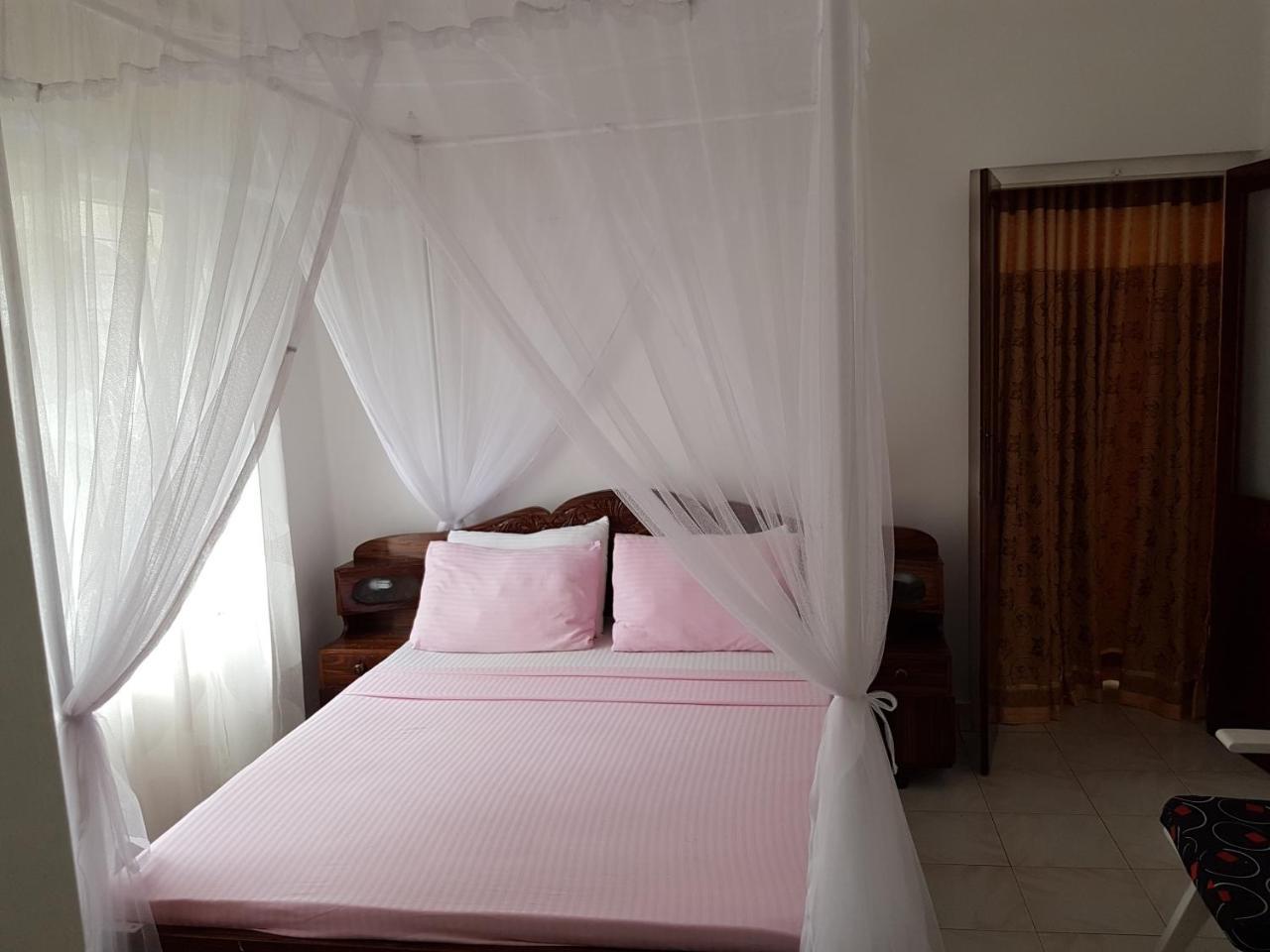 Lotus Villa Bentota Exterior foto