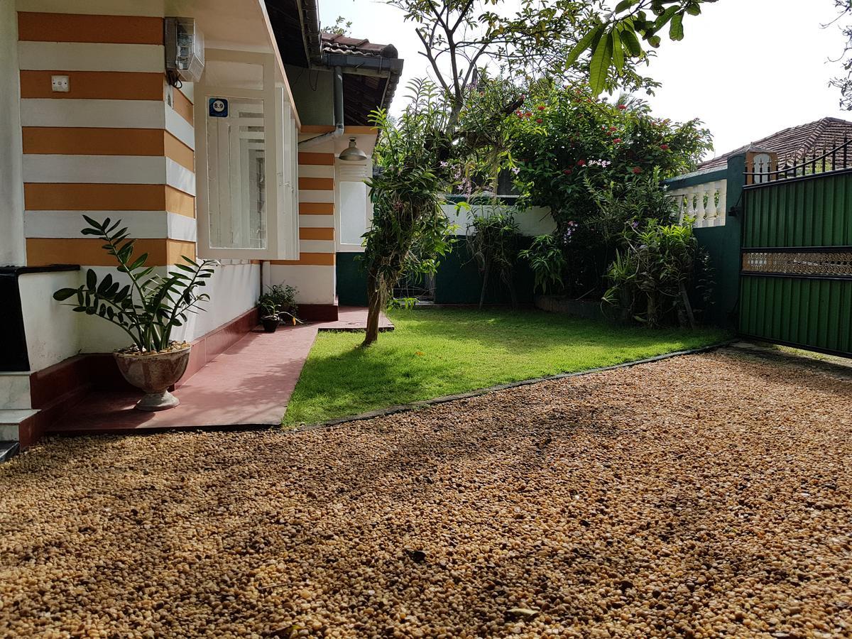 Lotus Villa Bentota Exterior foto